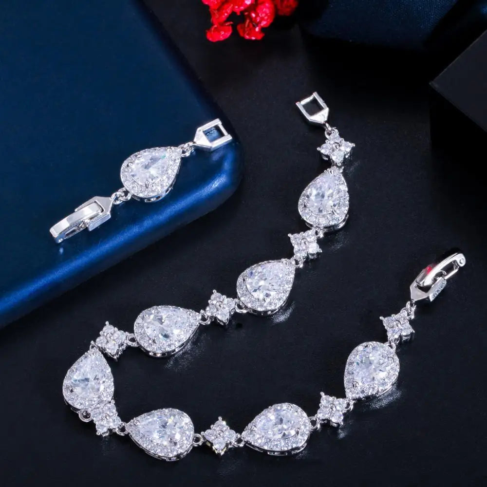 The Lustrous tear drop bracelet